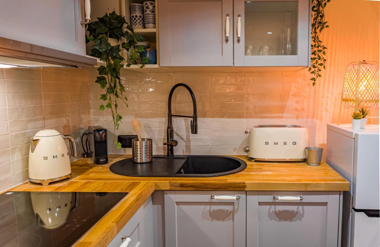 Nice Vieille Ville Appartement Neuf Et Cosy, Deux Chambres, 6 Couchages 外观 照片